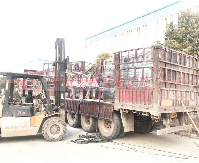 浙江候車亭發貨案例