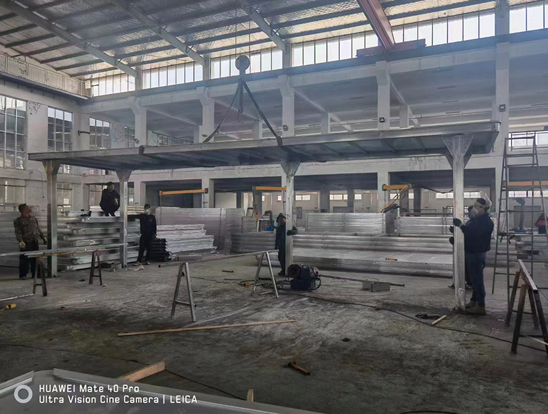 候車亭車間生產安裝效果